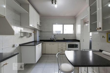 Apartamento à venda com 75m², 3 quartos e 1 vagaCozinha