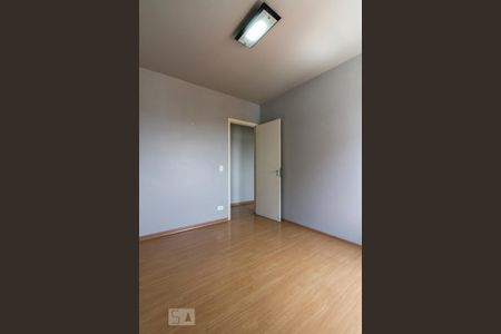 Quarto 1  de apartamento para alugar com 2 quartos, 56m² em Vila Azevedo, São Paulo