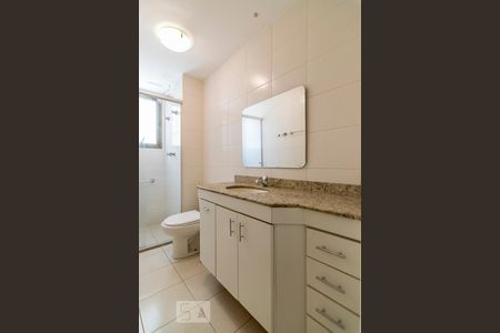 Banheiro de apartamento para alugar com 4 quartos, 122m² em Jardim, Santo André