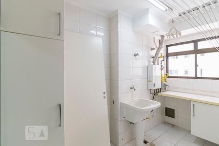 Apartamento para alugar com 122m², 4 quartos e 2 vagasÁrea de Serviço