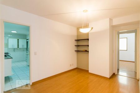 Sala 2 de apartamento para alugar com 4 quartos, 122m² em Jardim, Santo André