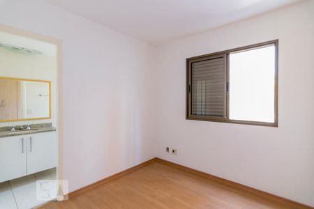 Apartamento para alugar com 122m², 4 quartos e 2 vagasQuarto 3