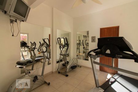 Studio à venda com 46m², 1 quarto e 1 vaga Studio à venda com 46m², 1 quarto e 1 vagaÁrea comum - Academia