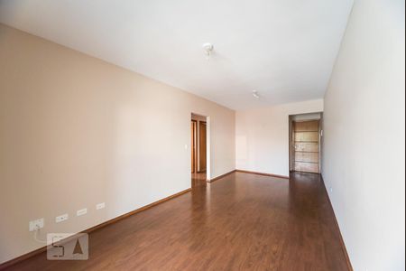 Sala de apartamento para alugar com 3 quartos, 76m² em Santa Maria, São Caetano do Sul