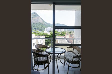 Sala de apartamento para alugar com 2 quartos, 60m² em Recreio dos Bandeirantes, Rio de Janeiro