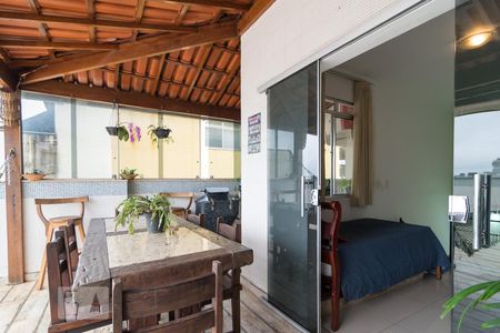 Apartamento à venda com 114m², 2 quartos e 2 vagasTerraço