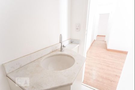 Lavabo de apartamento para alugar com 2 quartos, 70m² em Santo Antônio, São Caetano do Sul
