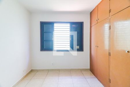 Quarto 2 de casa para alugar com 5 quartos, 220m² em Vila Lageado, São Paulo