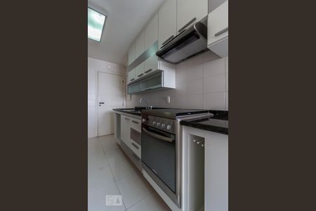 Apartamento para alugar com 92m², 2 quartos e 2 vagasCozinha