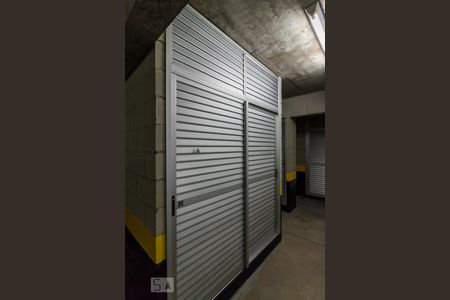 Apartamento para alugar com 92m², 2 quartos e 2 vagasDepósito