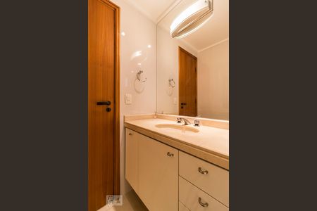 Apartamento para alugar com 92m², 2 quartos e 2 vagasBanheiro