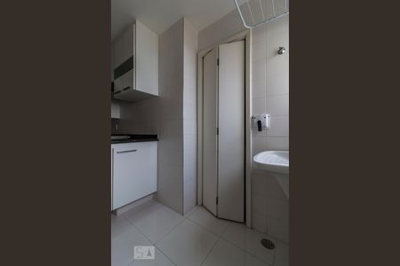 Apartamento para alugar com 92m², 2 quartos e 2 vagasÁrea de serviço