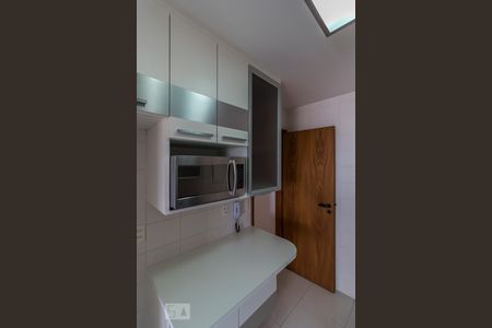 Apartamento para alugar com 92m², 2 quartos e 2 vagasCozinha