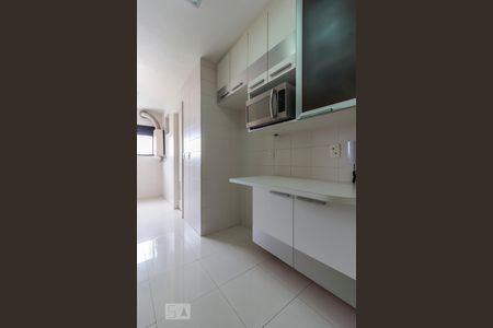 Apartamento para alugar com 92m², 2 quartos e 2 vagasCozinha