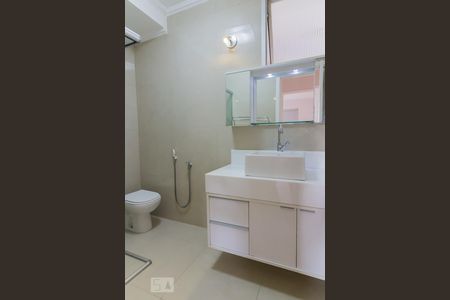 Banheiro de apartamento à venda com 3 quartos, 88m² em Vila Augusta, Guarulhos