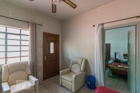 Sala de casa para alugar com 2 quartos, 68m² em Vila Gilda, Santo André