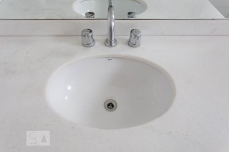 Apartamento para alugar com 90m², 2 quartos e 2 vagas Apartamento para alugar com 90m², 2 quartos e 2 vagasBanheiro Suíte 02