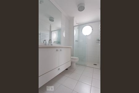 Apartamento para alugar com 90m², 2 quartos e 2 vagas Apartamento para alugar com 90m², 2 quartos e 2 vagasBanheiro Suíte 02