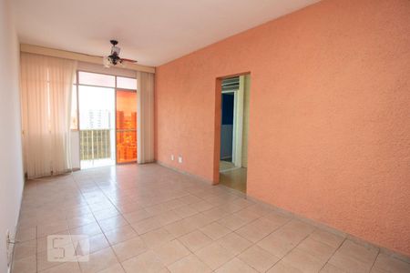 Apartamento à venda com 79m², 2 quartos e 1 vaga Apartamento à venda com 79m², 2 quartos e 1 vagaSala