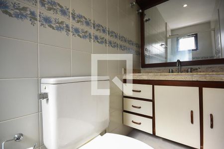Apartamento para alugar com 185m², 4 quartos e 3 vagas Apartamento para alugar com 185m², 4 quartos e 3 vagasBanheiro