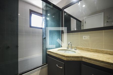 Apartamento para alugar com 185m², 4 quartos e 3 vagas Apartamento para alugar com 185m², 4 quartos e 3 vagasBanheiro suíte 2