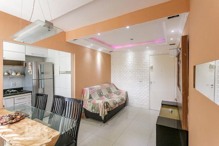 Apartamento para alugar com 55m², 2 quartos e 1 vagaSala