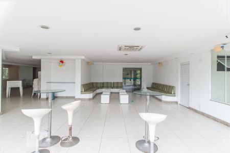 Apartamento para alugar com 70m², 1 quarto e 1 vagaSalão de Festas