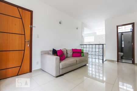 Apartamento para alugar com 60m², 2 quartos e sem vagaSala