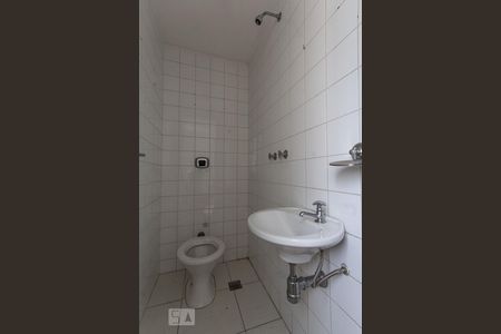 Apartamento à venda com 68m², 3 quartos e 2 vagasBanheiro de serviço 