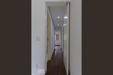 Apartamento à venda com 68m², 3 quartos e 2 vagasAcesso aos quartos