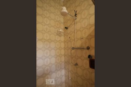 Casa à venda com 350m², 3 quartos e 4 vagas Casa à venda com 350m², 3 quartos e 4 vagasBanheiro Suite