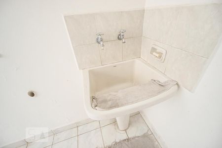 Casa à venda com 220m², 2 quartos e 2 vagasDetalhe área de serviço