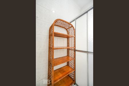 Casa à venda com 220m², 2 quartos e 2 vagasDetalhe banheiro social