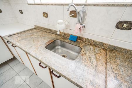 Casa à venda com 220m², 2 quartos e 2 vagasDetalhe cozinha