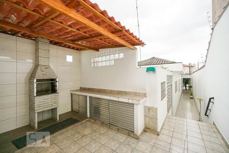 Casa à venda com 220m², 2 quartos e 2 vagasQuintal