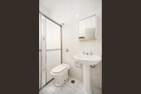 Banheiro social de casa à venda com 2 quartos, 220m² em Parque da Vila Prudente, São Paulo