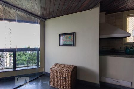 Sala (varanda gourmet) de apartamento para alugar com 3 quartos, 220m² em Vila Suzana, São Paulo