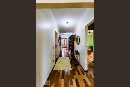 Casa à venda com 380m², 6 quartos e 3 vagas Casa à venda com 380m², 6 quartos e 3 vagasAndar Superior - Corredor Lado Direito