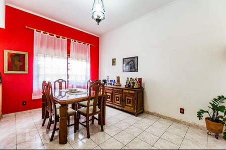 Casa à venda com 380m², 6 quartos e 3 vagas Casa à venda com 380m², 6 quartos e 3 vagasSala de Jantar