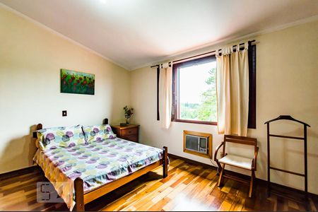 Casa à venda com 380m², 6 quartos e 3 vagas Casa à venda com 380m², 6 quartos e 3 vagasSuíte