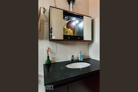 Casa à venda com 380m², 6 quartos e 3 vagas Casa à venda com 380m², 6 quartos e 3 vagasBanheiro