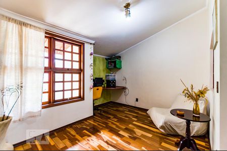 Casa à venda com 380m², 6 quartos e 3 vagas Casa à venda com 380m², 6 quartos e 3 vagasAndar Superior - Escritório