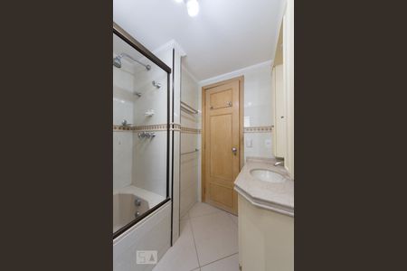 Banheiro de apartamento para alugar com 1 quarto, 43m² em Jardim Paulista, São Paulo