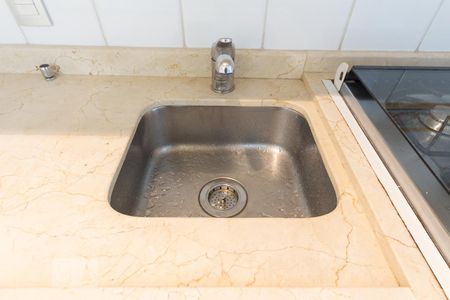 Apartamento para alugar com 43m², 1 quarto e 1 vaga Apartamento para alugar com 43m², 1 quarto e 1 vagaCozinha (detalhe)