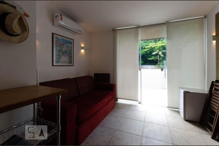 Apartamento à venda com 95m², 2 quartos e 1 vagaSuite