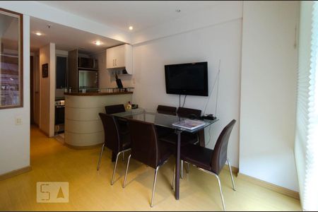 Apartamento à venda com 95m², 2 quartos e 1 vagaSala