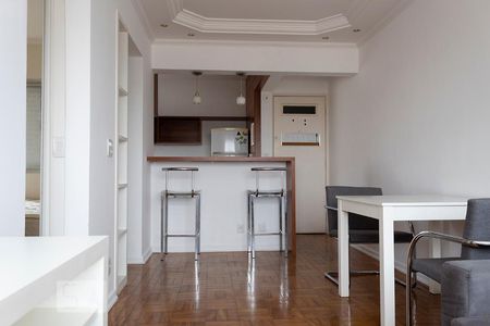 Sala de apartamento à venda com 1 quarto, 50m² em Indianópolis, São Paulo