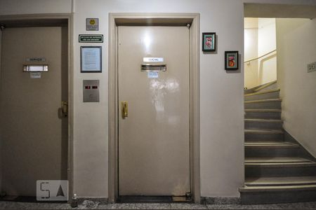 Área comum - Elevadores de apartamento à venda com 2 quartos, 90m² em Centro, Campinas