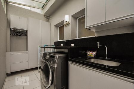 Casa para alugar com 250m², 3 quartos e 3 vagasLavanderia