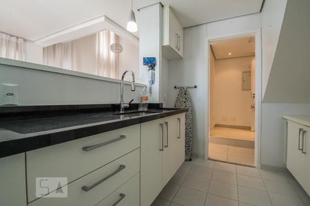 Apartamento à venda com 85m², 2 quartos e 2 vagasCozinha